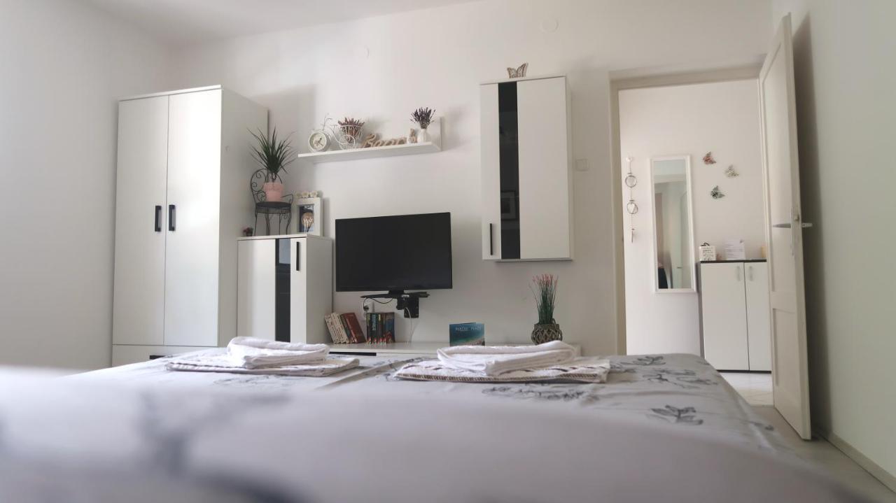 Adria Apartment Rijeka Ngoại thất bức ảnh